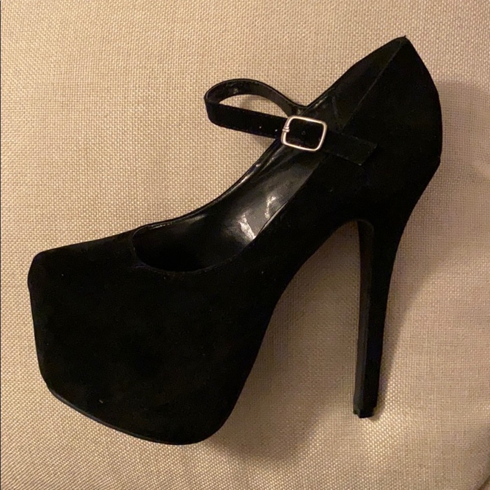 Mega platform stiletto